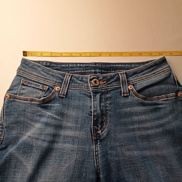 Levi's Jeans Size 6 Low Rise Boot Cut Medium Wash - Picture 6 of 9